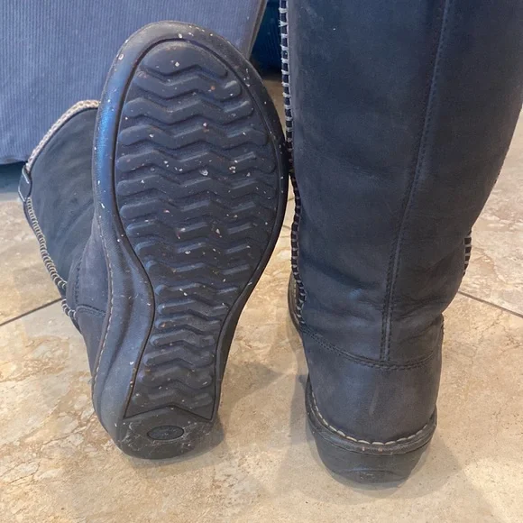 UGG Australia Boots With fur Size 8 - Picture 9 of 15